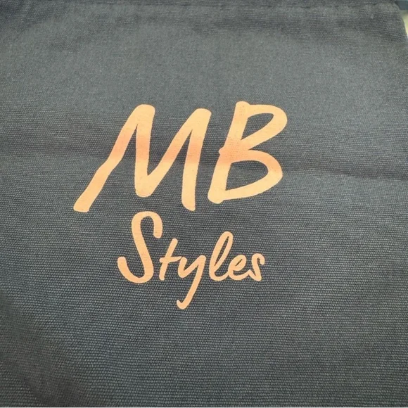 MB Styles Signature Black and Gold Knot Belt - Picture 6 of 7